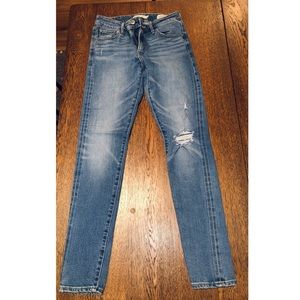 721 Levi’s Ripped Skinny High Rise Women’s Jeans